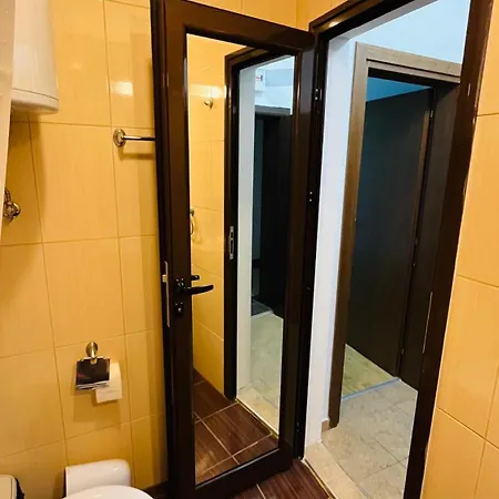 Astoria Ii 13 One Bedroom Parter Lägenhet