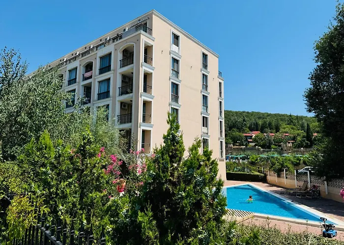 Astoria Ii 13 One Bedroom Parter *